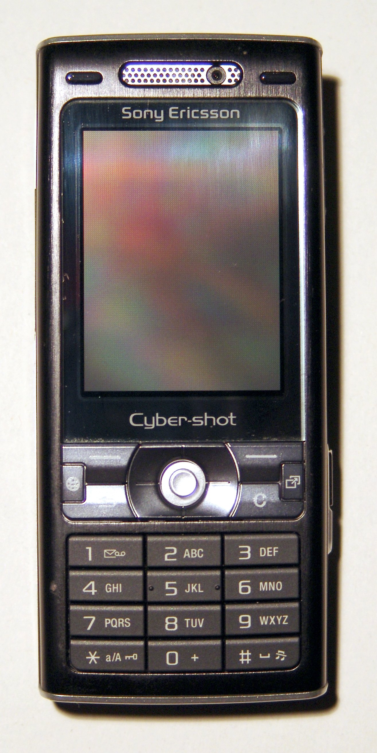 Sony Ericsson K800i phone